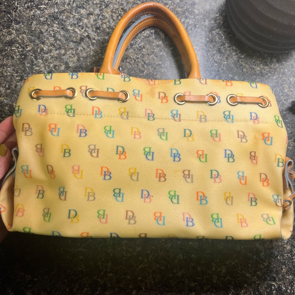 Vintage Dooney & Bourke Yellow Multicolor Logo Tote - Picture 3 of 16